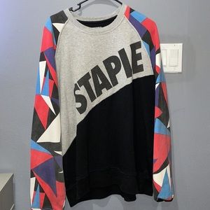 Staples PreLoved Sweatshirt Size XL
